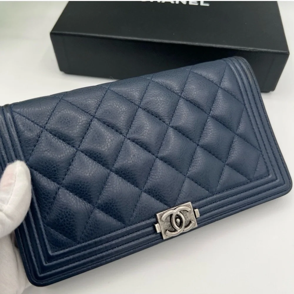 Chanel Boy Quilted Leather Wallet - Picture 1 of 8